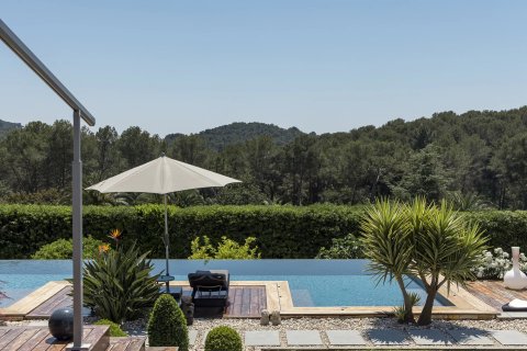 5 bedrooms Villa in Mougins, France No. 68066 2