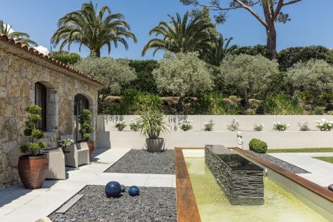 5 bedrooms Villa in Mougins, France No. 68066 11