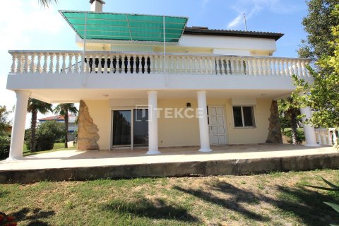 4+1 Villa à Serik, Turkey No. 53382 17