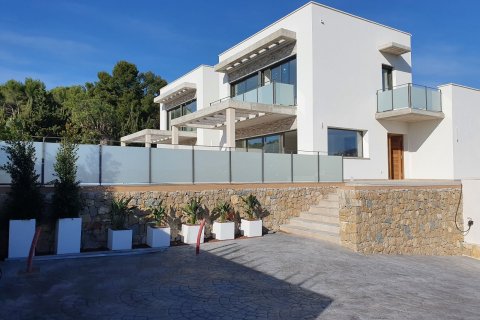 3 bedrooms Villa in Moraira, Spain No. 26117 3