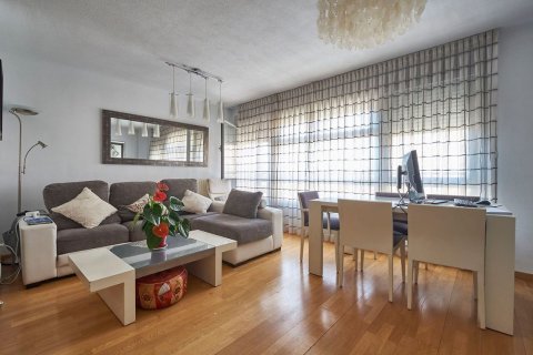 3 dormitorios Apartment en Madrid, Spain No. 26292 6