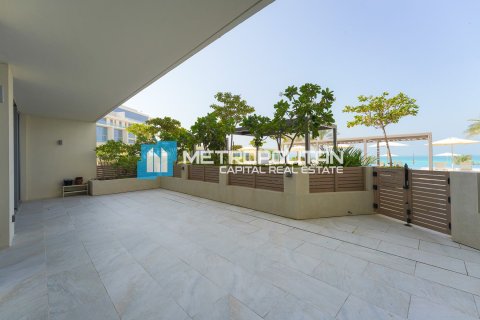 2 bedrooms Apartment on the Saadiyat Island, UAE No. 53667 4