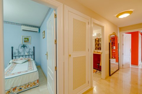 4 dormitorios Apartment en Finestrat, Spain No. 26713 16