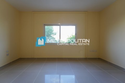 3 bedrooms Villa in Al Reef, UAE No. 7354 4