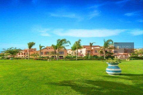 5 bedrooms Townhouse in Al Shorouk City, Egypt No. 39020 20