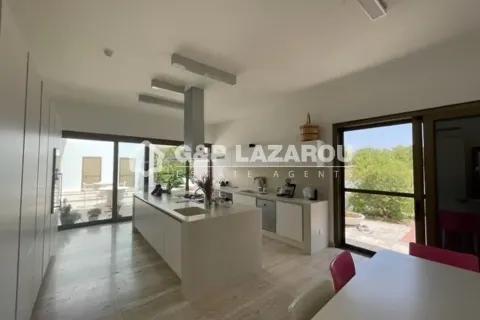 5 bedrooms House in Latsia, Cyprus No. 52603 5