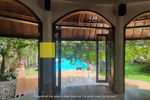 5 bedrooms Villa in Denpasar, Indonesia No. 23074 7