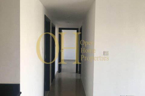 2 bedrooms Apartment in Al Reef, UAE No. 8411 5