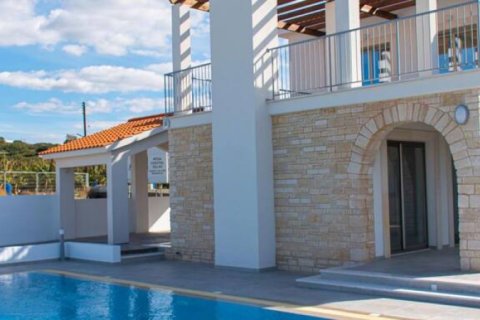 3 bedrooms Villa in Paphos, Cyprus No. 48427 8