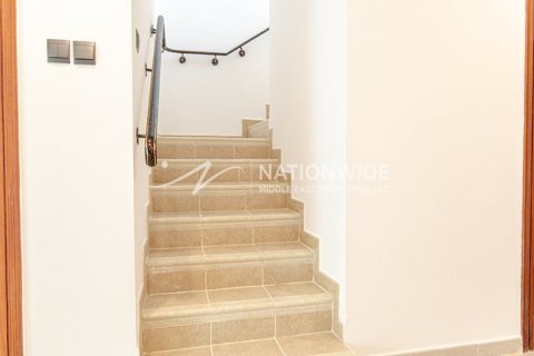 3 bedrooms Villa in Abu Dhabi Gate City, UAE No. 4003 13