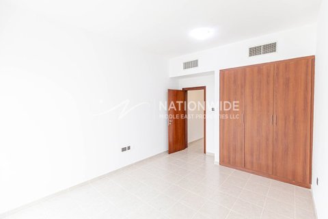 3 bedrooms Villa in Abu Dhabi Gate City, UAE No. 4003 9