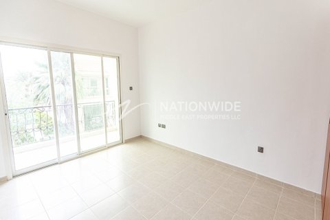 3 bedrooms Villa in Abu Dhabi Gate City, UAE No. 4003 8