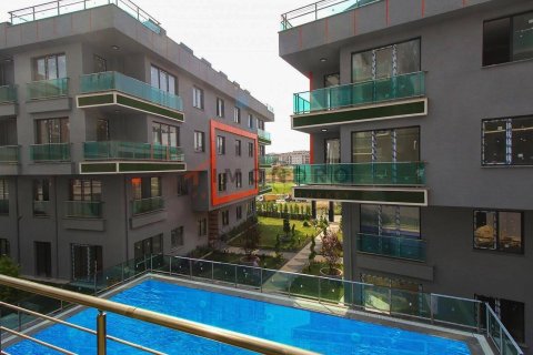 2+1 Apartment en Beylikduezue, Turkey No. 16862 1