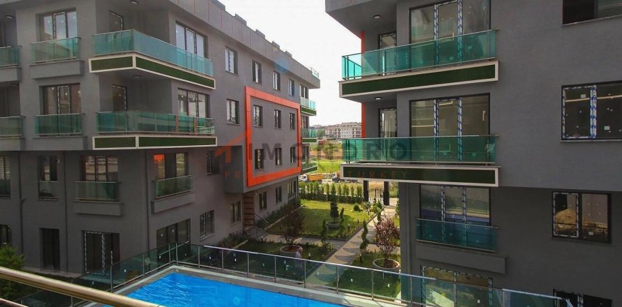 2+1 Apartment en Beylikduezue, Turkey No. 16862