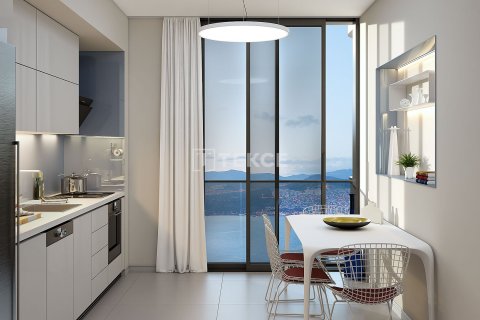 3+1 Apartment in Izmir, Turkey No. 16840 16