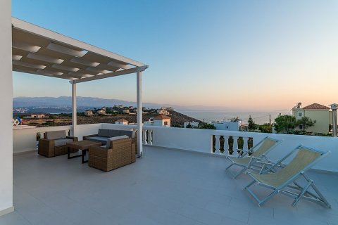 4 bedrooms Villa in Chania, Greece No. 23980 1