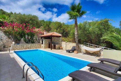 4 bedrooms Villa in Chania, Greece No. 23987 16