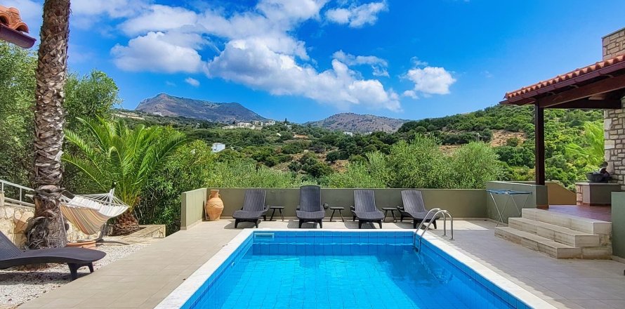 4 bedrooms Villa in Chania, Greece No. 23987