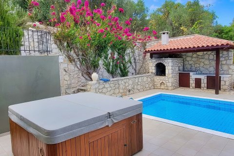 4 bedrooms Villa in Chania, Greece No. 23987 4