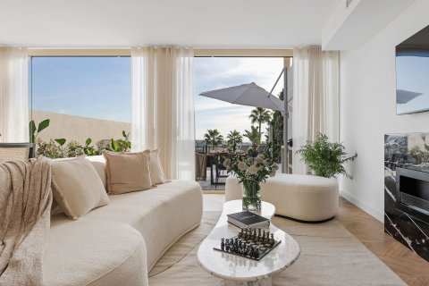 4 bedrooms Apartment in Marbella, Spain No. 27536 1