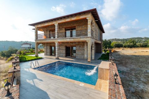 5 rooms Villa in Avsallar, Turkey No. 21549 1