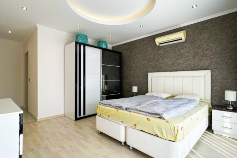 5 rooms Apartment in Oba, Turkey No. 21545 2