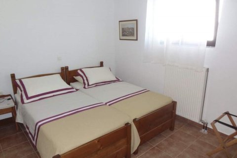 2 bedrooms Villa in Chania, Greece No. 24009 12