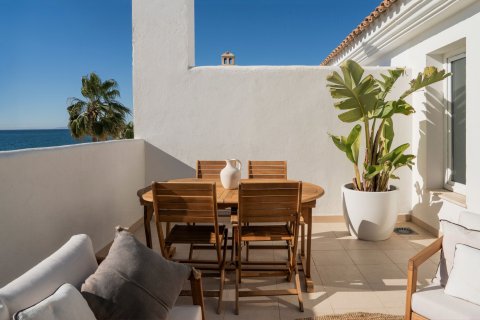 3 bedrooms Townhouse in Estepona, Spain No. 27367 13