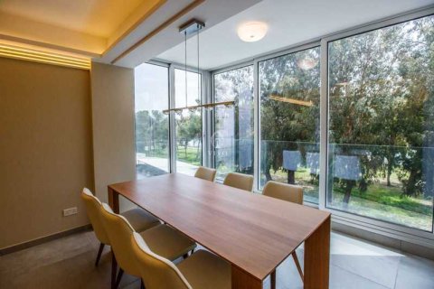 2 bedrooms Apartment in Germasogeia, Cyprus No. 78068 7