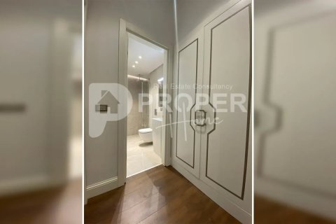 4 rooms Appartement à Beyoglu, Turkey No. 13055 22