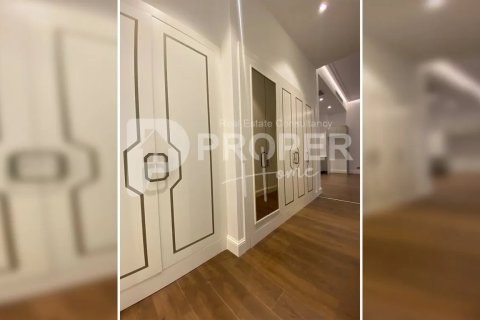 4 rooms Appartement à Beyoglu, Turkey No. 13055 23