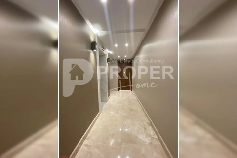 4 rooms Appartement à Beyoglu, Turkey No. 13055 24