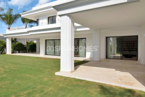 5 chambres Villa à Marbella, Spain No. 25716 5