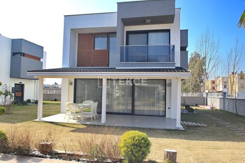 3+1 Villa à Kusadasi, Turkey No. 70230 15