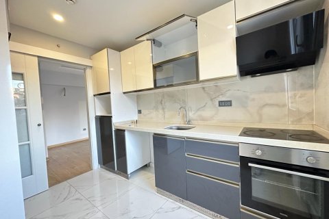 Квартира 2+1 в Стамбул, Турция №15317 2