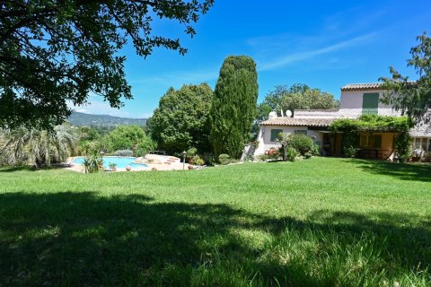 5 dormitorios Villa en Le Plan-de-la-Tour, France No. 69029 16