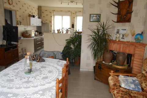 2 bedrooms House in Lignieres-Orgeres, France No. 69337 3