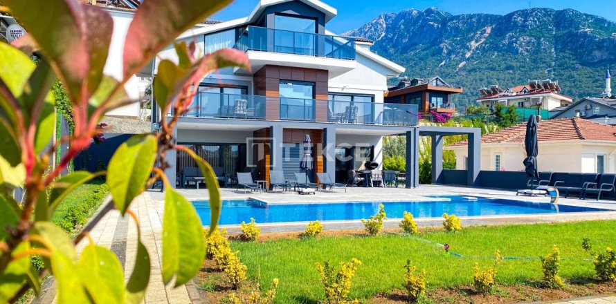 4+1 Villa à Fethiye, Turkey No. 14364