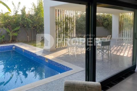 5 rooms Villa in Camyuva, Turkey No. 13491 21