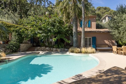 4 bedrooms Villa in Villefranche-sur-Mer, France No. 73007 4