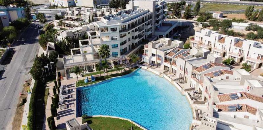 2 dormitorios Apartment en Germasogeia, Cyprus No. 63923