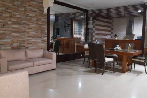 4 dormitorios House en Renon, Indonesia No. 23236 9