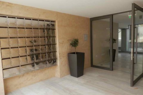 2 bedrooms Apartment in Nicosia, Cyprus No. 51088 8