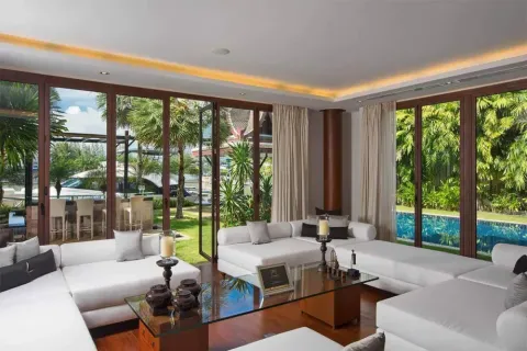 4 bedrooms Penthouse in Phuket, Thailand No. 2682 3