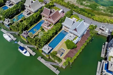 5 bedrooms Villa in Phuket, Thailand No. 2683 20