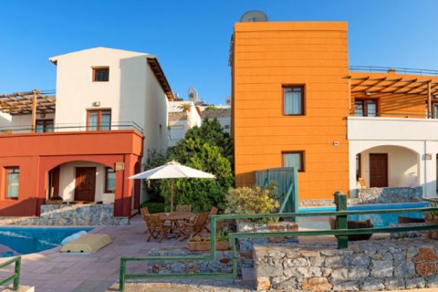 663m² Negocio en Chania, Greece No. 58288 1