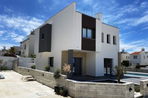 3 bedrooms House in Chloraka, Cyprus No. 37190 3