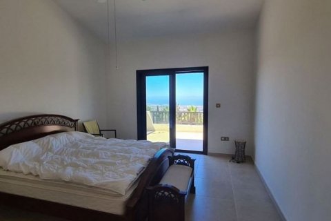 4 bedrooms House in Tala, Cyprus No. 37296 13