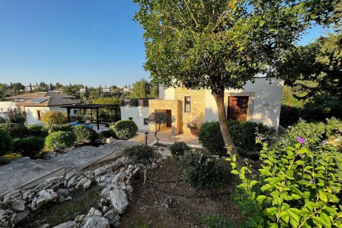 4 dormitorios House en Paphos, Cyprus No. 37298 2