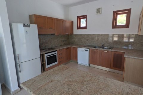 4 dormitorios House en Paphos, Cyprus No. 37298 8